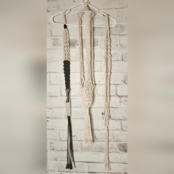 6 Cream Macrame Plant Hanger - Picture 15 of 16